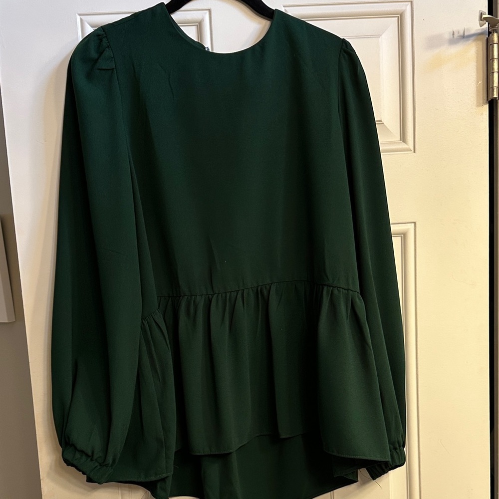 Pomander Place Dark Green Long-Sleeve Peplum Blouse